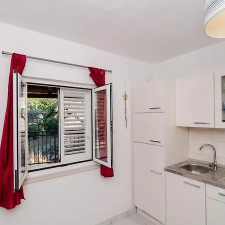 Ammos Apartment *