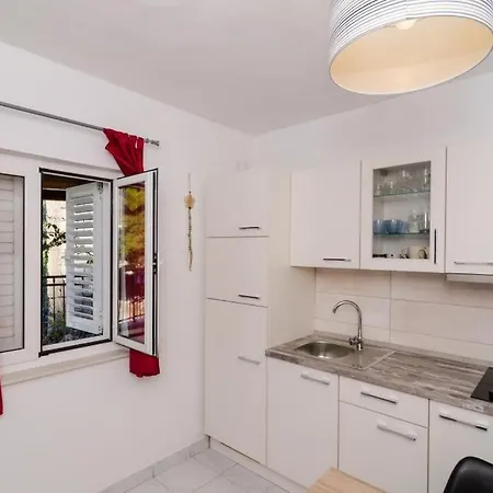 Ammos Apartment Saplunara